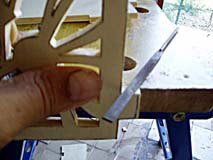 Gli incastri tra i vari pezzi sono eseguiti secondo la tecnica detta a "Tenone e Mortasa"