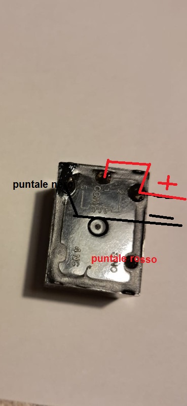 relè.jpg