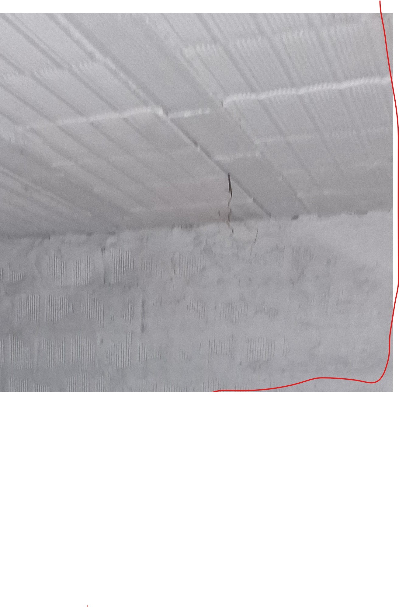 intendo rasare questo tipo di parete e soffitto