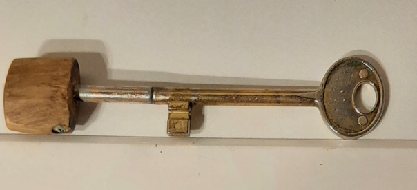 Chiave bagno doppia per apertura dall'esterno.jpg