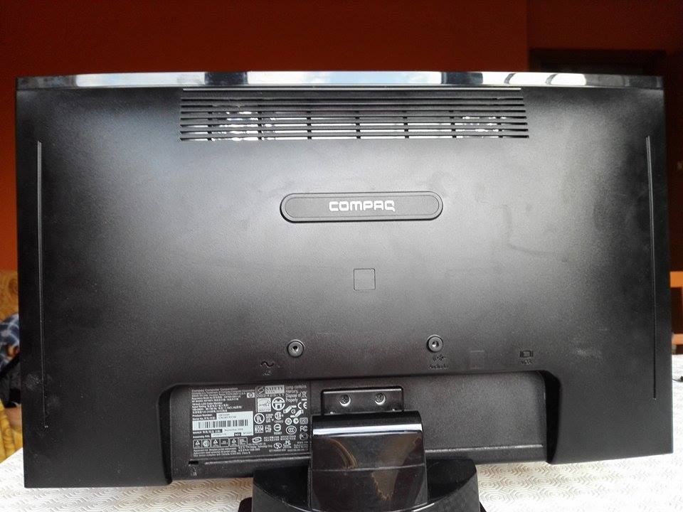 monitor2.jpg