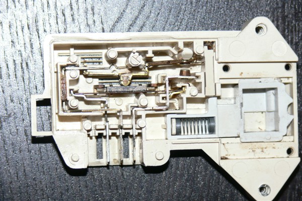 Questo è l'originale dopo che l'ho aperto