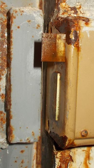 serratura vista interno DSCN1537_2.JPG