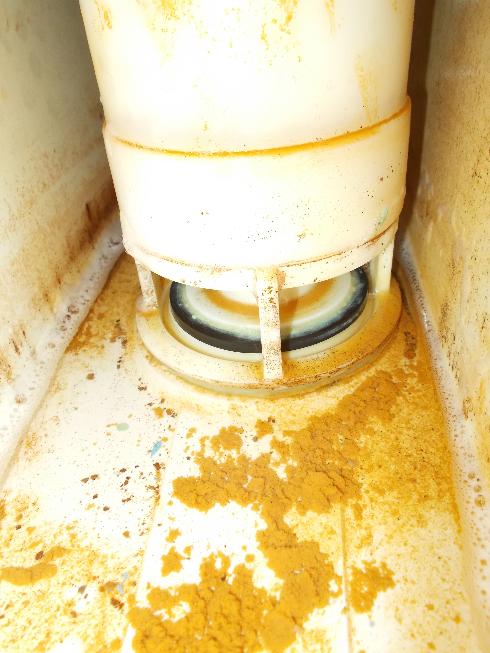 water guarnizione scarico chiusa DSCN2138_2.JPG