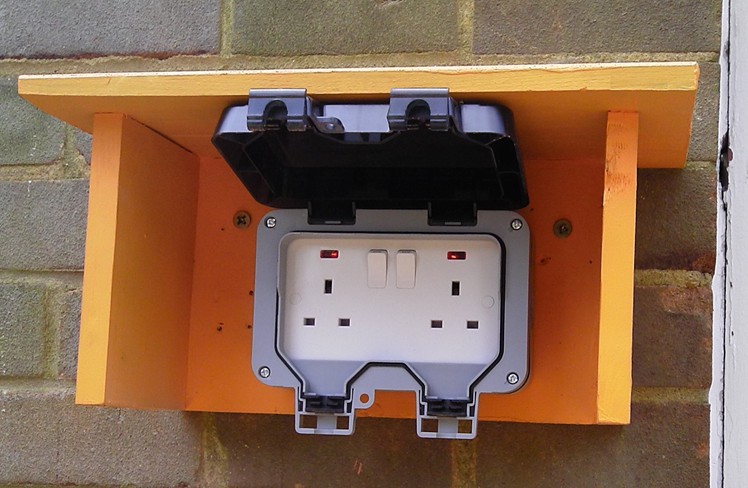 2018-07-19 - Interruttore Esterno - 2 RIDOTTOjpg.jpg