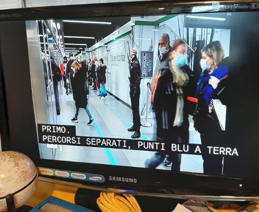 Didascalie televisore.jpg