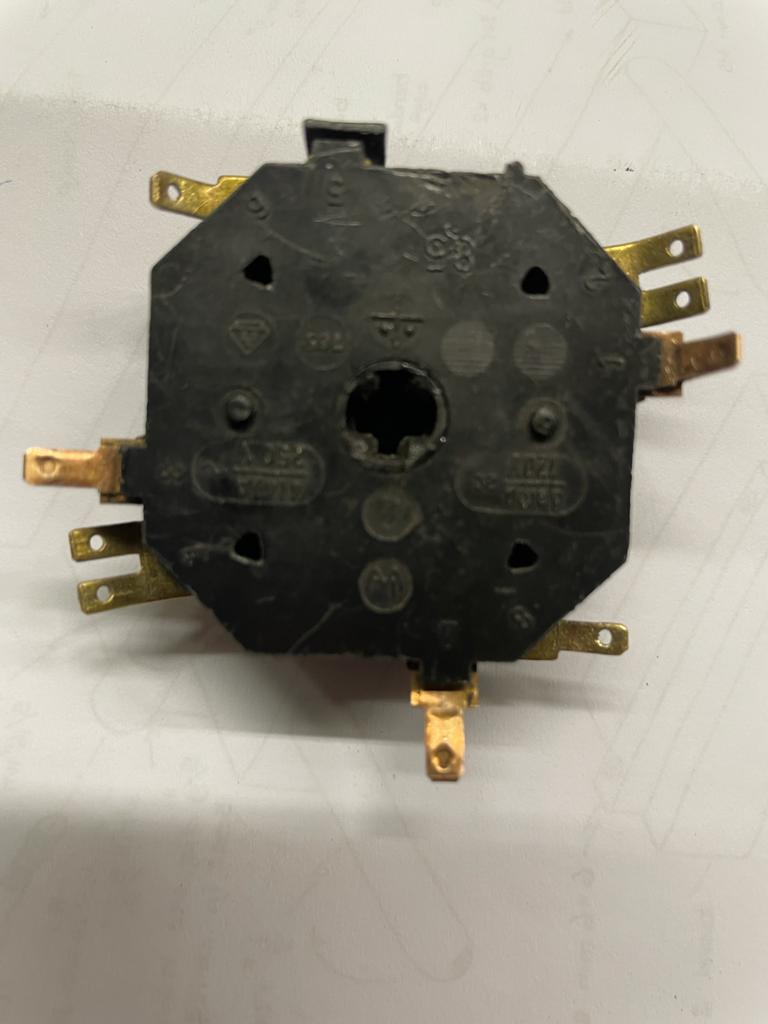 COMMUTATORE BRAUN MULTIQUICK 3.jpg