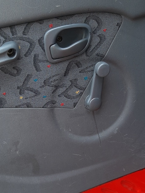 Manovella alzavetri Hyundai Atos Prime1.jpg