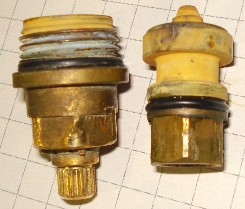 lavanderia lavatoio vitone smontato DSC01011_2.JPG