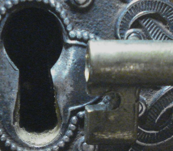 serratura antica chiave DSC01113_2.JPG