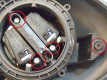 Sistema di regolazione dello specchietto elettrico comandato da due motori