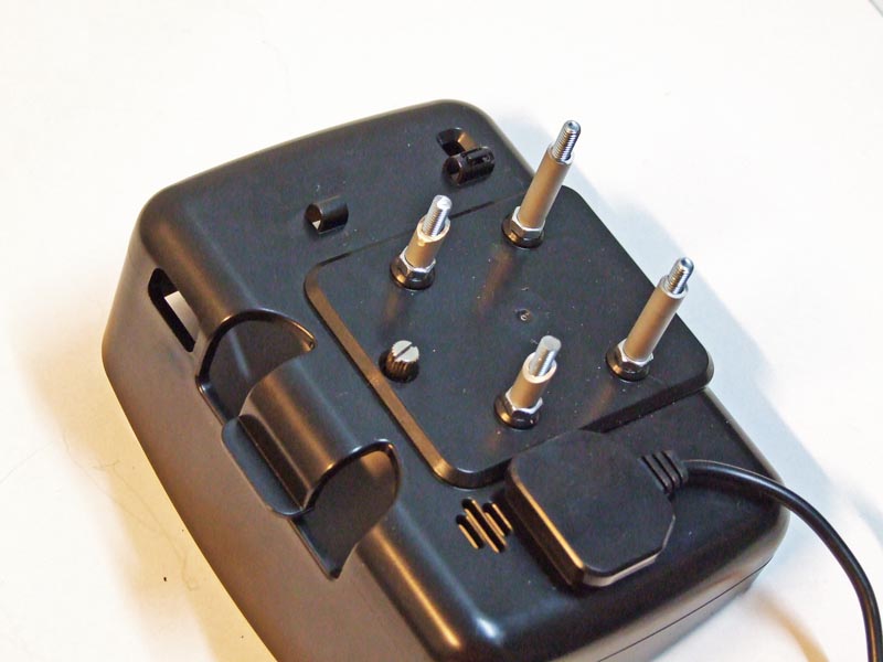 I inserted the spacers on the support screws