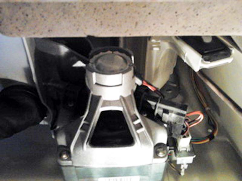 Detail of the replaced tacho coil