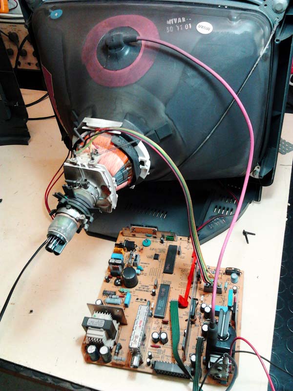 TV Color Mivar non funzionante riparato