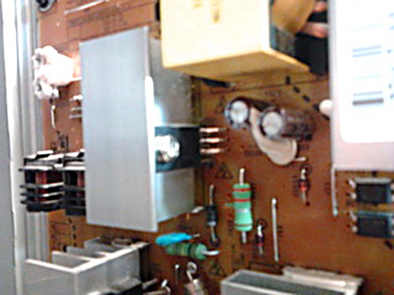 detail of the integrated circuit that did not burn out