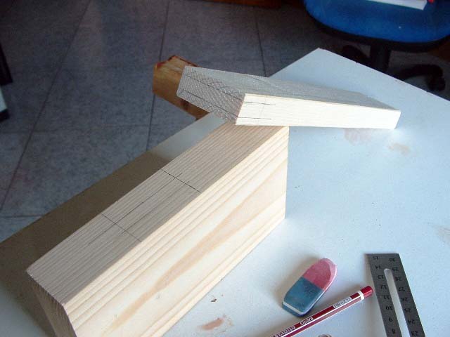 In base alle frese da utilizzare, si segnano i pezzi