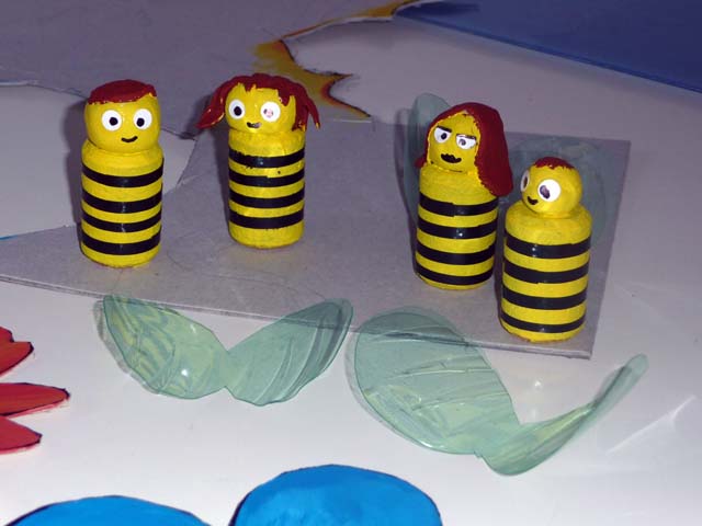 Coloriamo le nostre apette segnaposto con i colori acrilici