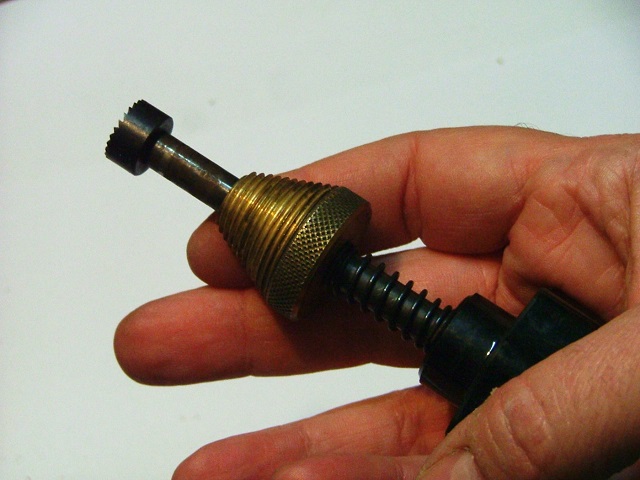 Tap grinding machine