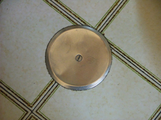 The siphon box is often present in the bathroom floor