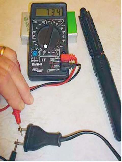 Come si effettua la misurazione della resistenza con un tester digitale Come si effettua la misurazione della resistenza con un tester digitale