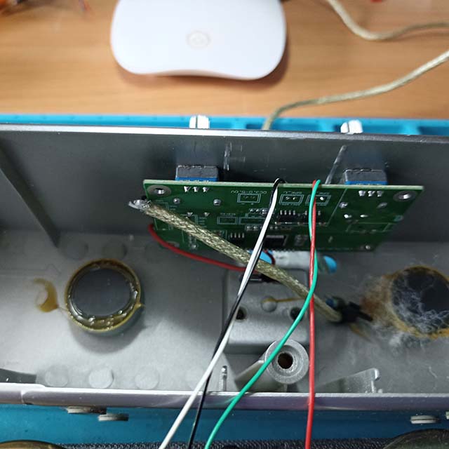 Inserimento del modulo di controllo nella scatola