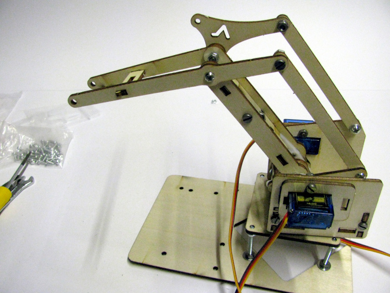 Progress achieved in the construction of the robotic arm Progress achieved in the construction of the robotic arm