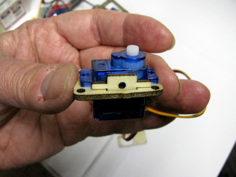 Mounting the second spacer Mounting the second spacer