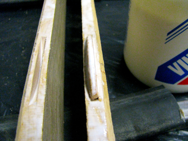 Fissaggio delle tavolette con la colla vinilica