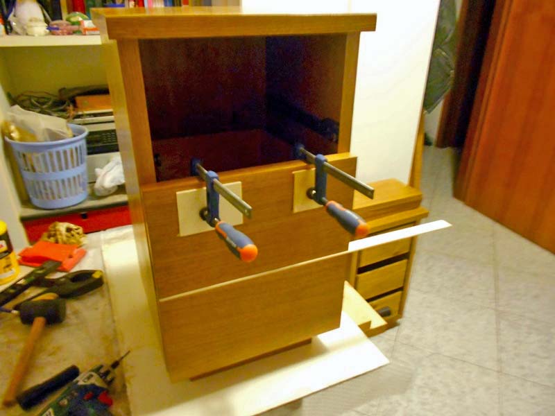 Montaggio del secondo frontalino del cassetto