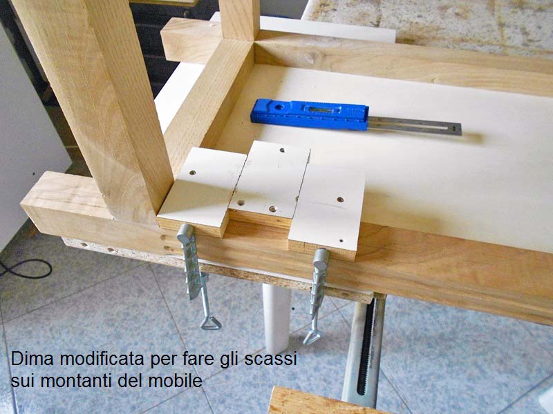 Dima utilizzata per gli scassi delle cerniere sui montanti del mobile