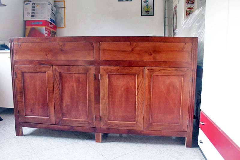 Mancano ancora il piano superiore e lo zoccolo per dare un aspetto più classico