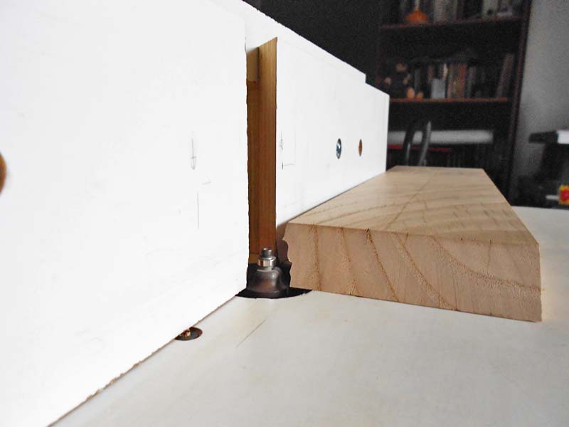 Seconda passata per la modanatura dello zoccolo