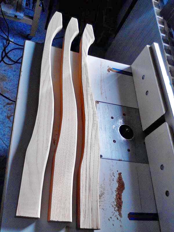 ho usato la fresa concava per stondare gli spigoli delle gambe del tavolino ho usato la fresa concava per stondare gli spigoli delle gambe del tavolino