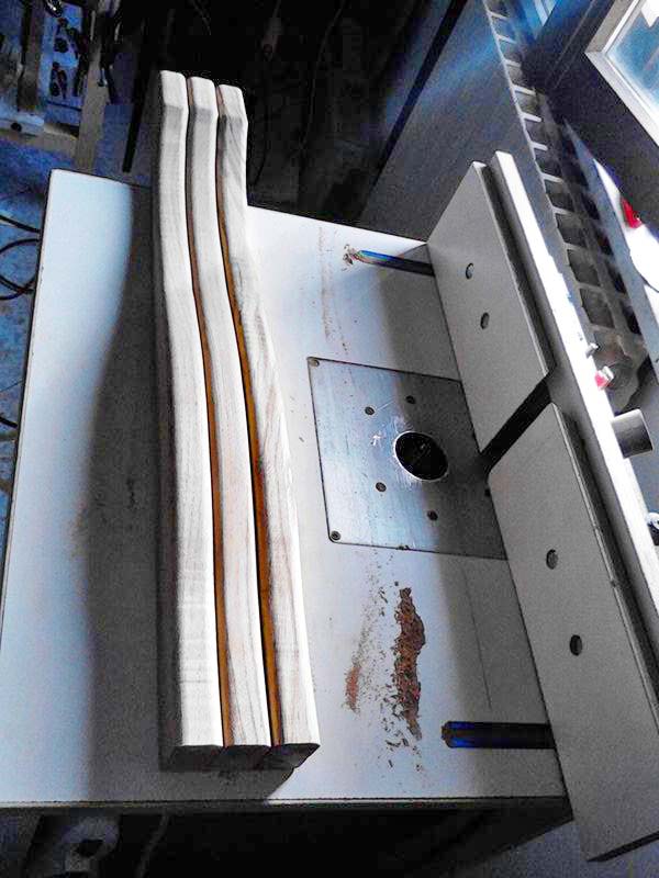 Per finire ho carteggiato partendo da una grana 140 fino ad arrivare ad una 400 Per finire ho carteggiato partendo da una grana 140 fino ad arrivare ad una 400