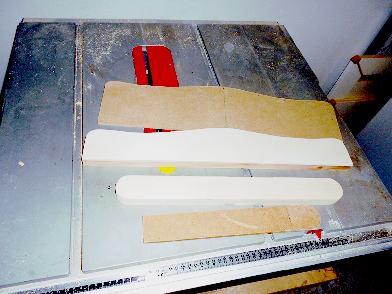 Preparazione delle dime e taglio e rifilatura dei pezzi