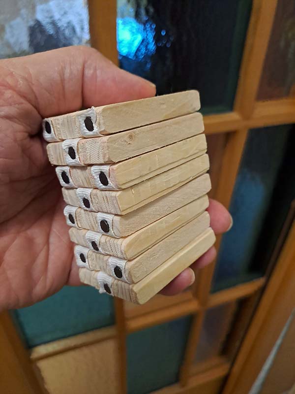 Come appare il giocattolo "scala di Giacobbe" appena costruito